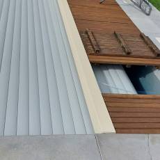 Remplacement d&#039;un tablier de volet et fixations sur piscine 14m x 7m